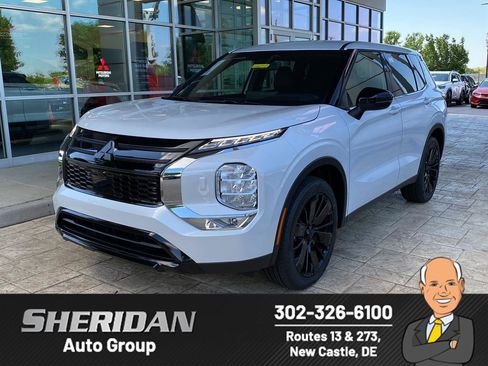 New 2026 Mitsubishi Outlander LE AWD/4WD image 1