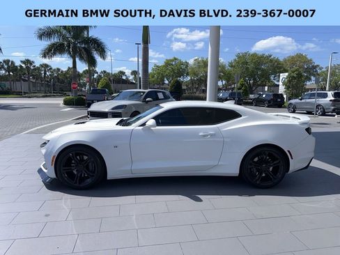 Used 2019 Chevrolet Camaro SS image 4