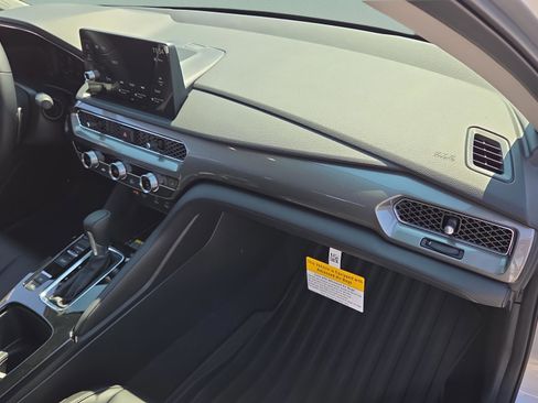 New 2026 Acura Integra FWD image 18