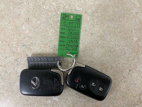 Used 2011 Lexus ES 350 image 27