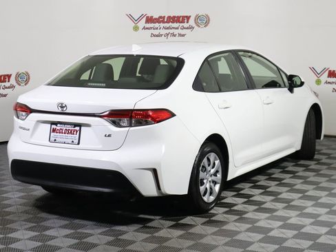 Used 2023 Toyota Corolla LE image 6