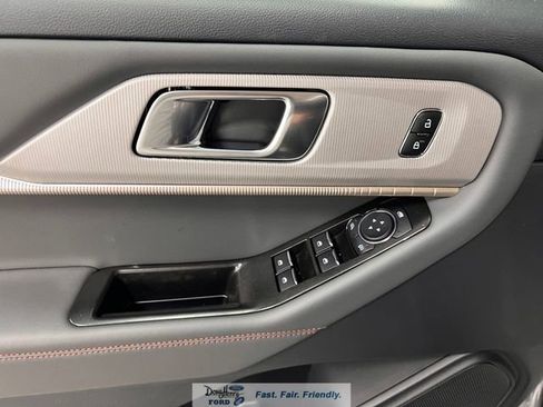 New 2026 Ford Explorer Active AWD/4WD image 20