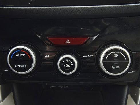 Used 2019 Subaru Forester Premium image 31