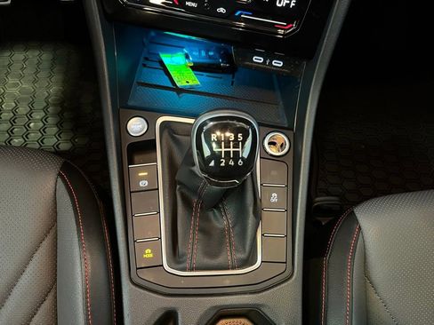 Used 2025 Volkswagen Jetta GLI Autobahn image 16