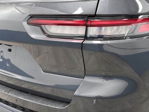 New 2026 Jeep Grand Cherokee L 4WD image 40