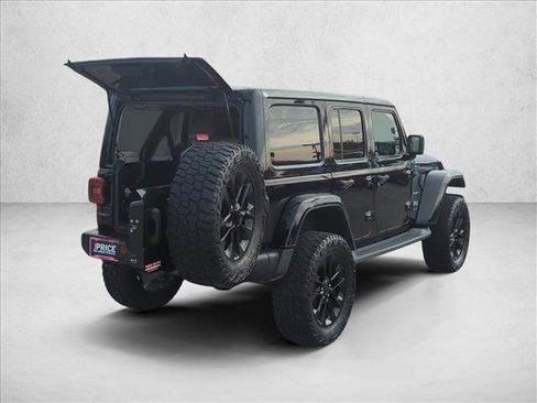 Used 2021 Jeep Wrangler Unlimited Sahara w/ Cold Weather Group image 10