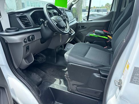 Used 2024 Ford Transit 250 Low Roof w/ Exterior Upgrade Package RWD image 11