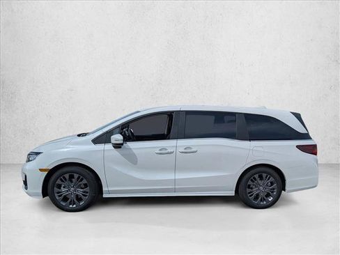 New 2026 Honda Odyssey Touring image 5