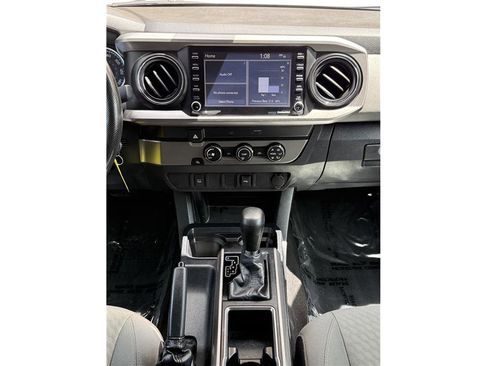 Used 2020 Toyota Tacoma SR5 RWD image 12