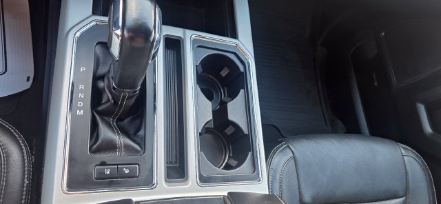 Used 2019 Ford F150 Lariat w/ Equipment Group 502A Luxury AWD/4WD image 24