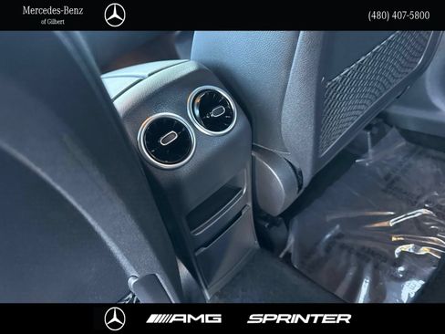 Certified 2022 Mercedes-Benz GLB 250 image 22