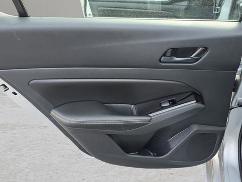 Used 2023 Nissan Altima 2.5 SV image 12