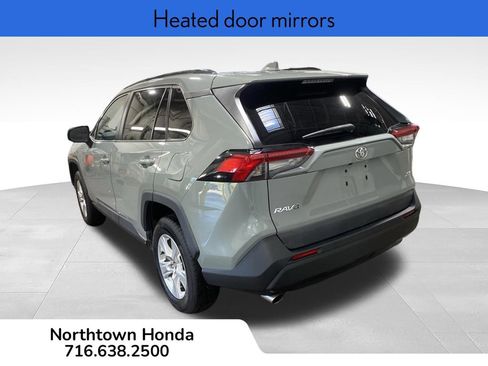 Used 2021 Toyota RAV4 XLE FWD image 7