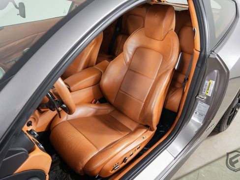 Used 2012 Ferrari FF image 16