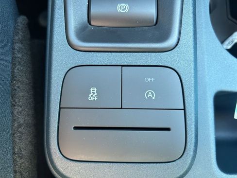 New 2026 Ford Maverick XLT image 13