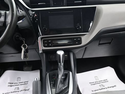 Used 2019 Toyota Corolla LE FWD image 22