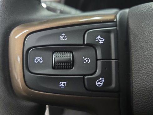 Used 2024 Chevrolet Tahoe High Country image 17