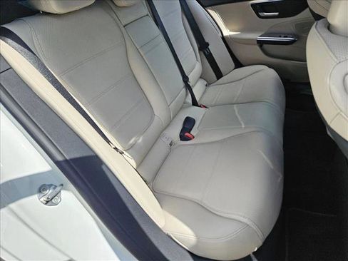 Used 2023 Mercedes-Benz C 300 Sedan image 19