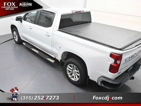 Used 2023 Chevrolet Silverado 1500 LT w/ Z71 Off-Road Package AWD/4WD image 32