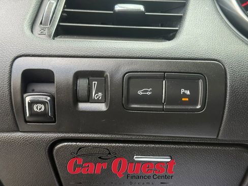 Used 2018 Chevrolet Impala Premier FWD image 21