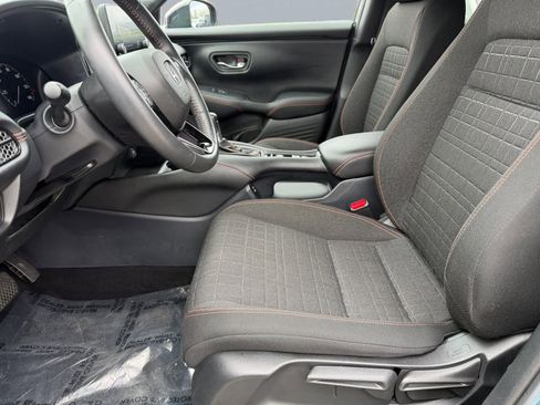 Used 2024 Honda HR-V Sport image 7