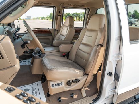 Used 2003 Ford F350 Lariat image 23
