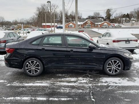 New 2026 Volkswagen Jetta Sport FWD image 2