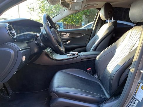 Used 2018 Mercedes-Benz E 300 image 11