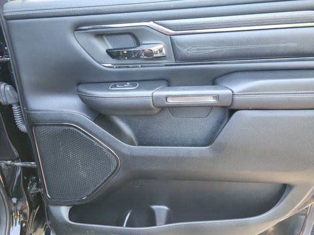 Used 2022 RAM 1500 Limited w/ Body Color Bumper Group AWD/4WD image 18