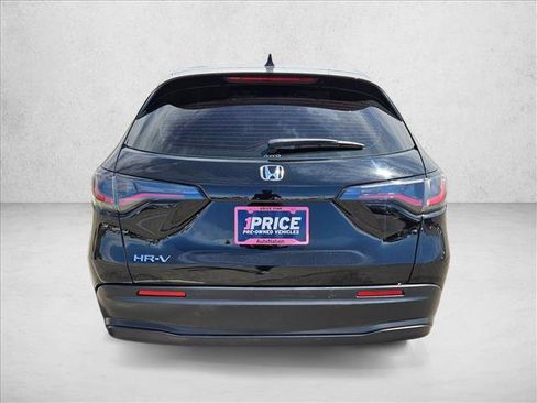 Used 2024 Honda HR-V LX image 6