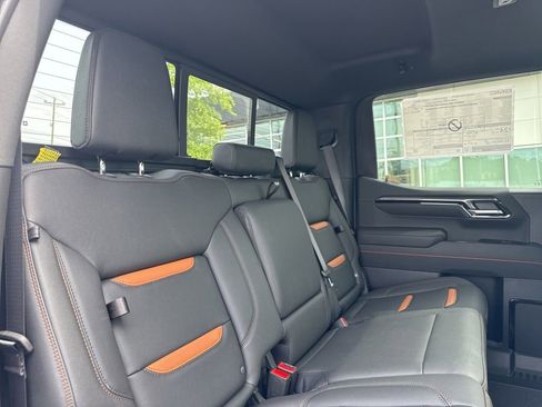 New 2026 GMC Sierra 1500 AT4 w/ AT4 Premium Package AWD/4WD image 27