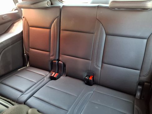 Used 2025 Chevrolet Tahoe LT AWD/4WD image 20