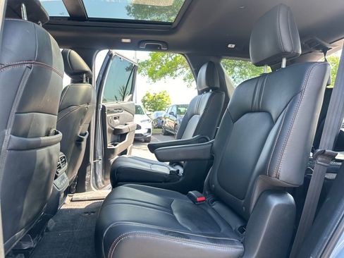 Used 2024 Honda Pilot TrailSport image 27