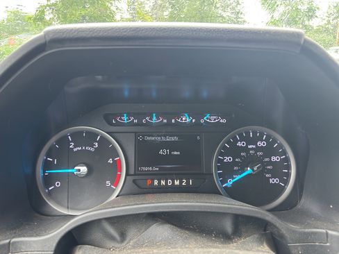Used 2019 Ford F250 XLT w/ XLT Premium Package AWD/4WD image 5