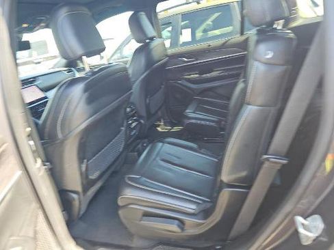 Used 2024 Jeep Grand Cherokee L Limited w/ Luxury Tech Group II AWD/4WD image 13