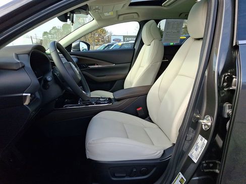 Used 2025 MAZDA CX-30 AWD 2.5 S w/ Premium Package image 14