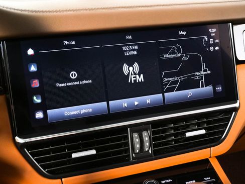 Certified 2022 Porsche Cayenne Turbo AWD/4WD image 14