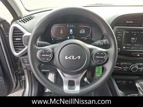 Used 2023 Kia Soul LX image 19