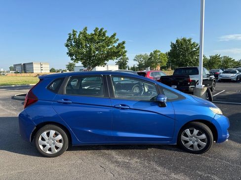 Used 2017 Honda Fit LX image 10