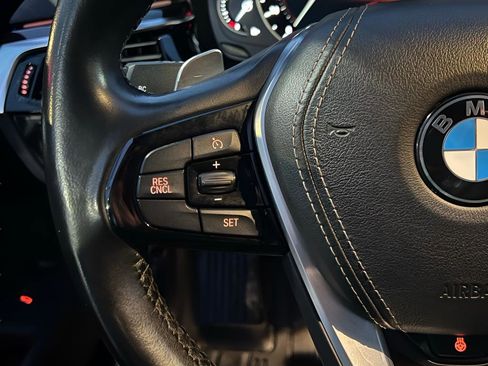 Used 2018 BMW 540i xDrive image 40