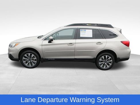 Used 2016 Subaru Outback 2.5i Limited AWD/4WD image 2