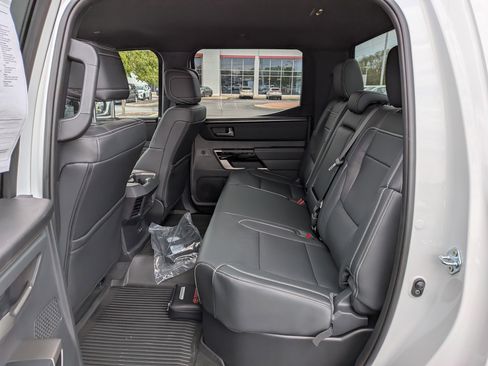 Used 2026 Toyota Tundra Limited AWD/4WD image 21