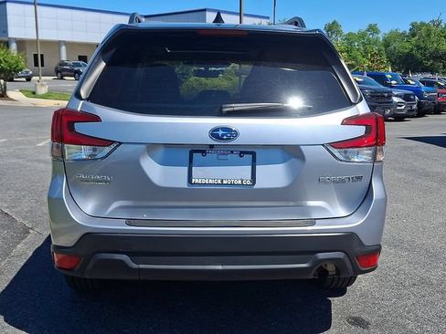 Certified 2024 Subaru Forester Premium AWD/4WD image 5