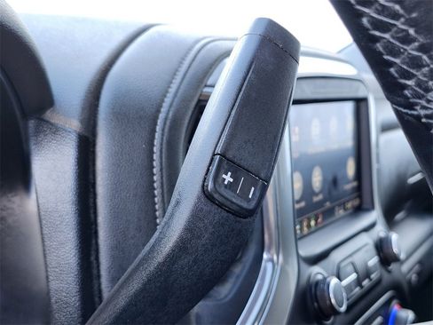 Used 2020 Chevrolet Silverado 1500 RST image 25