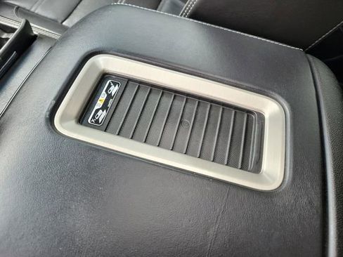 Used 2019 GMC Yukon XL Denali w/ Open Road Package AWD/4WD image 17