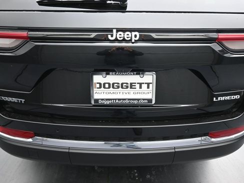 New 2025 Jeep Grand Cherokee Laredo X image 12