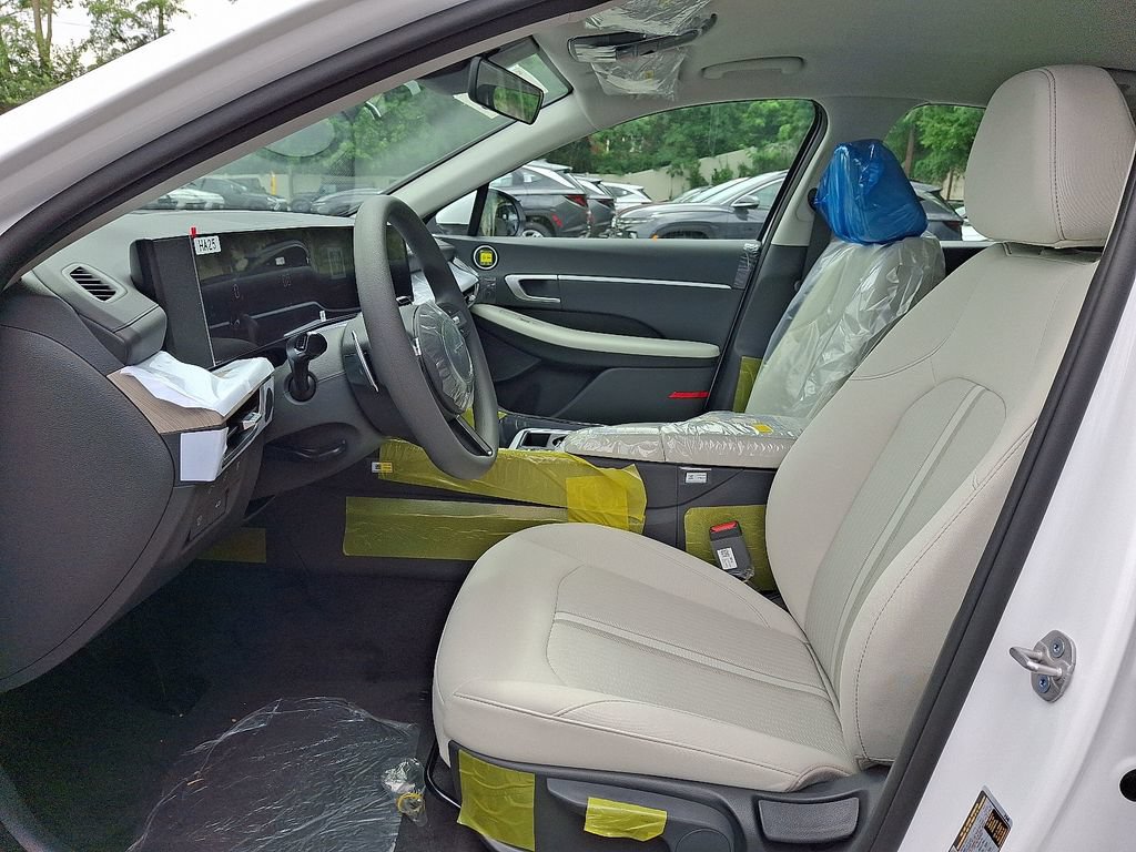 New 2026 Hyundai Sonata Blue FWD image 9