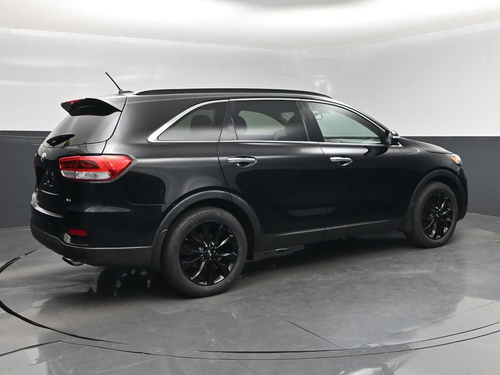 Used 2019 Kia Sorento S AWD/4WD image 3