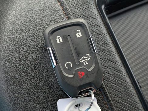 Used 2019 GMC Sierra 1500 AT4 w/ AT4 Premium Package image 31