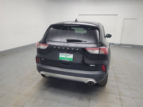 Used 2020 Ford Escape SE image 7